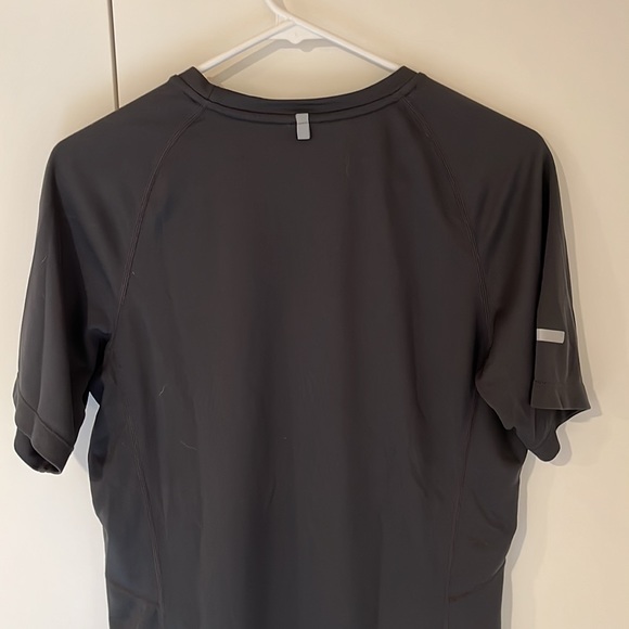 Nike Dri Fit Tee - Picture 4 of 5